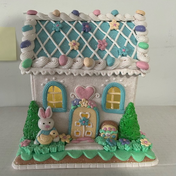 9" Illuminated Spring Easter House by Valerie Parr Hill - Picture 5 of 6